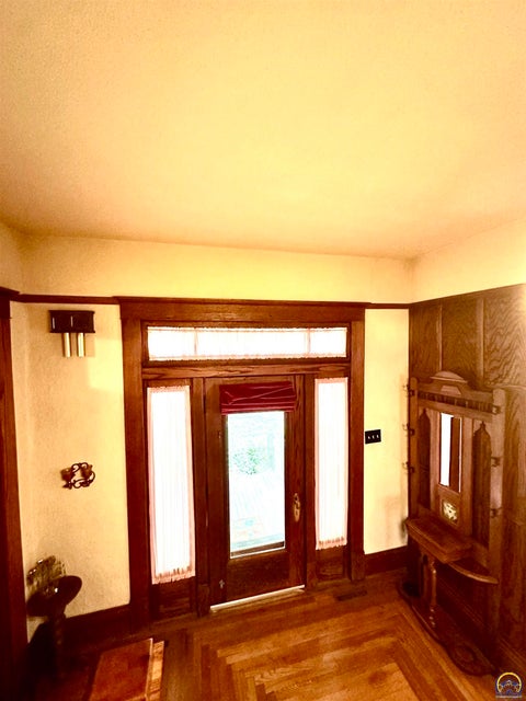 Tiny photo for 605 N Columbia St, Council Grove, KS 66846 (MLS # 245015)