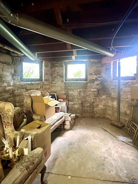 Tiny photo for 605 N Columbia St, Council Grove, KS 66846 (MLS # 245015)