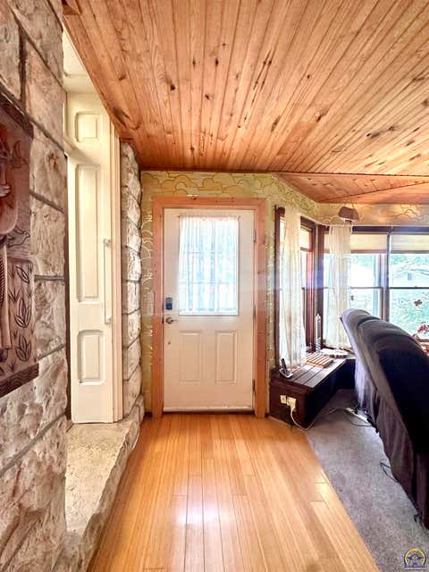 Tiny photo for 605 N Columbia St, Council Grove, KS 66846 (MLS # 245015)