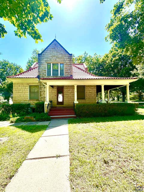 Tiny photo for 605 N Columbia St, Council Grove, KS 66846 (MLS # 245015)