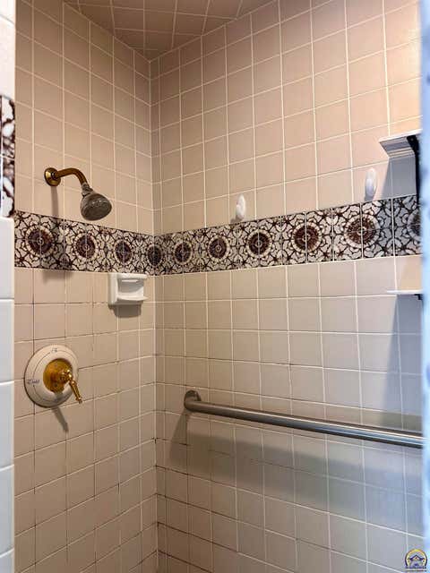 Tiny photo for 605 N Columbia St, Council Grove, KS 66846 (MLS # 245015)