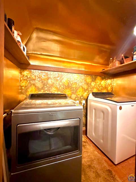 Tiny photo for 605 N Columbia St, Council Grove, KS 66846 (MLS # 245015)