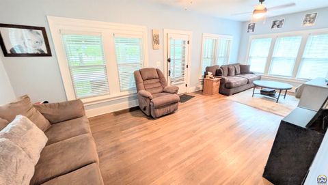 Tiny photo for 708 Union St, Emporia, KS 66801 (MLS # 244733)