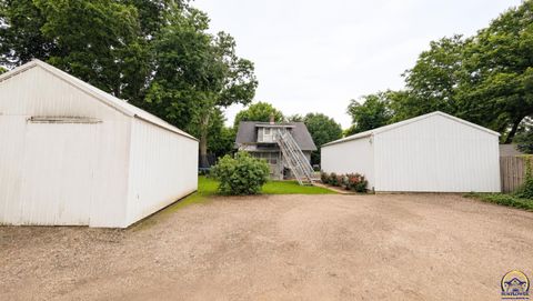 Tiny photo for 708 Union St, Emporia, KS 66801 (MLS # 244733)