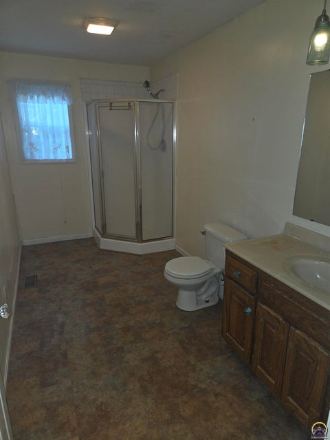 Tiny photo for 8885 Park Dr, Ozawkie, KS 66070 (MLS # 246936)