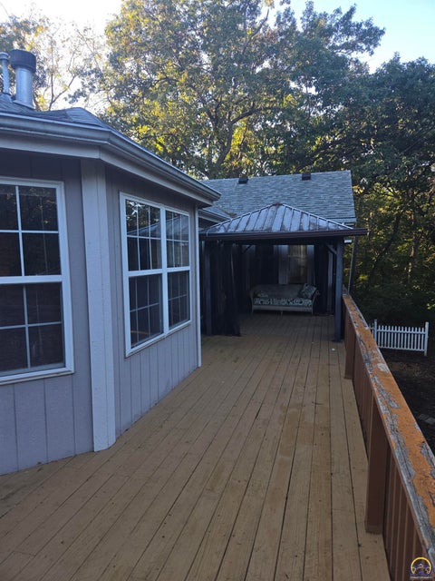 Tiny photo for 8885 Park Dr, Ozawkie, KS 66070 (MLS # 246936)