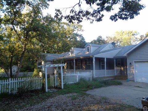 Tiny photo for 8885 Park Dr, Ozawkie, KS 66070 (MLS # 246936)