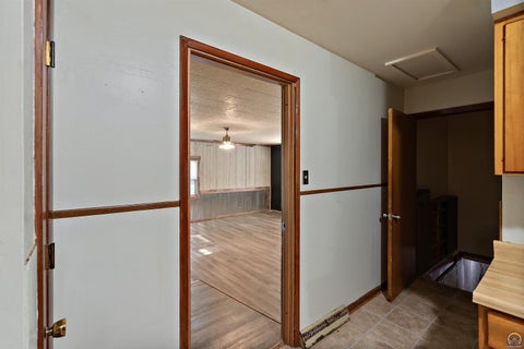 Tiny photo for 3240 SE Minnesota Ave, Topeka, KS 66605 (MLS # 246217)