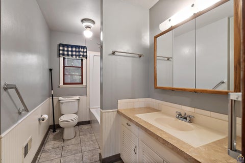 Tiny photo for 3240 SE Minnesota Ave, Topeka, KS 66605 (MLS # 246217)