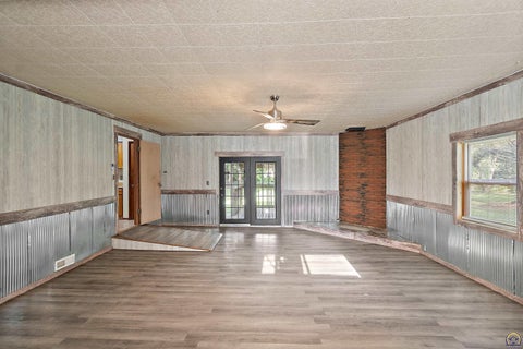 Tiny photo for 3240 SE Minnesota Ave, Topeka, KS 66605 (MLS # 246217)