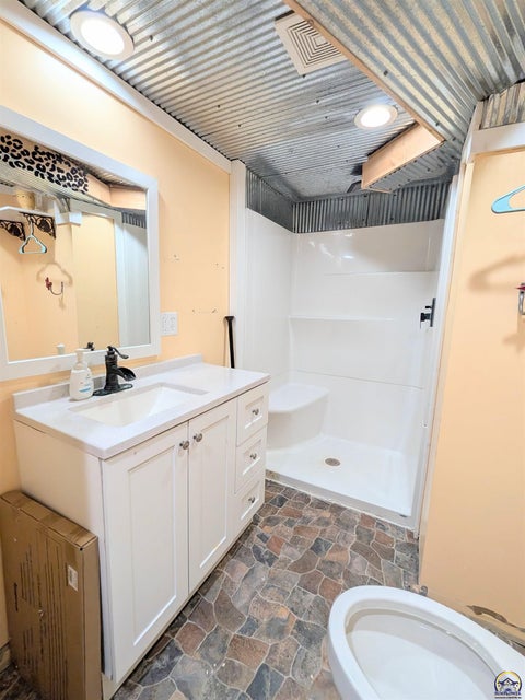 Tiny photo for 400 W 7th St, Lebo, KS 66856 (MLS # 246607)