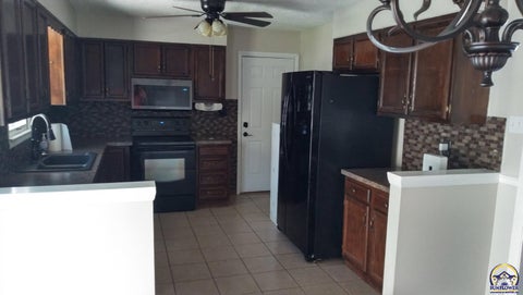 Tiny photo for 3550 SE 36th St, Topeka, KS 66605 (MLS # 245377)
