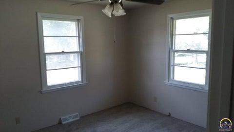 Tiny photo for 3550 SE 36th St, Topeka, KS 66605 (MLS # 245377)