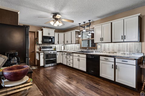 Tiny photo for 2030 NW Lower Silver Lake Rd, Topeka, KS 66618 (MLS # 246878)