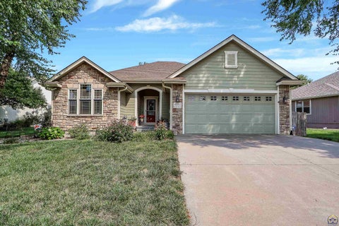 Photo of 4142 Taneil Dr, Manhattan, KS 66502 (MLS # 246499)