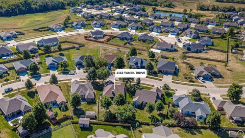 Tiny photo for 4142 Taneil Dr, Manhattan, KS 66502 (MLS # 246499)