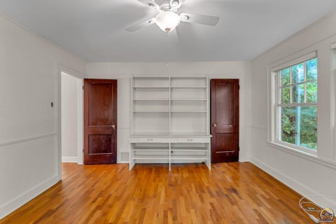 Tiny photo for 1417 SW College Ave, Topeka, KS 66604 (MLS # 245002)