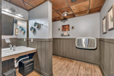 Tiny photo for 601 Arizona Ave, Holton, KS 66436 (MLS # 246272)