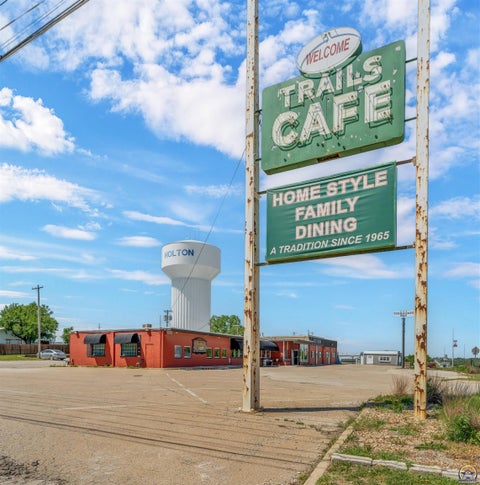 Photo of 601 Arizona Ave, Holton, KS 66436 (MLS # 246272)