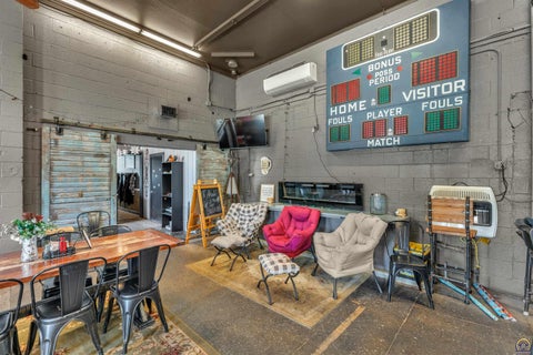 Tiny photo for 601 Arizona Ave, Holton, KS 66436 (MLS # 246272)