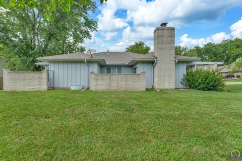 Tiny photo for 3563 SW Cambridge Ave, Topeka, KS 66614 (MLS # 245836)