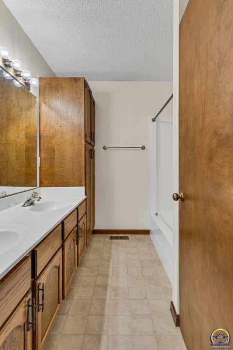 Tiny photo for 3563 SW Cambridge Ave, Topeka, KS 66614 (MLS # 245836)