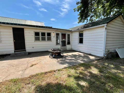 Tiny photo for 316 Main St, Osage City, KS 66523 (MLS # 246211)