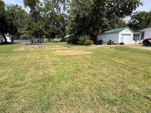 Tiny photo for 316 Main St, Osage City, KS 66523 (MLS # 246211)