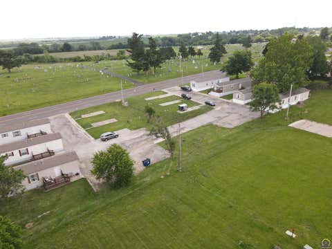 Tiny photo for 1008 N 1st St, Hiawatha, KS 66434 (MLS # 245000)
