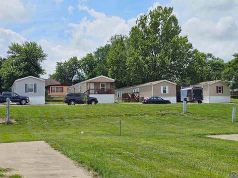 Tiny photo for 1008 N 1st St, Hiawatha, KS 66434 (MLS # 245000)