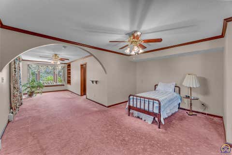 Tiny photo for 1006 Elm St, Valley Falls, KS 66088 (MLS # 244133)