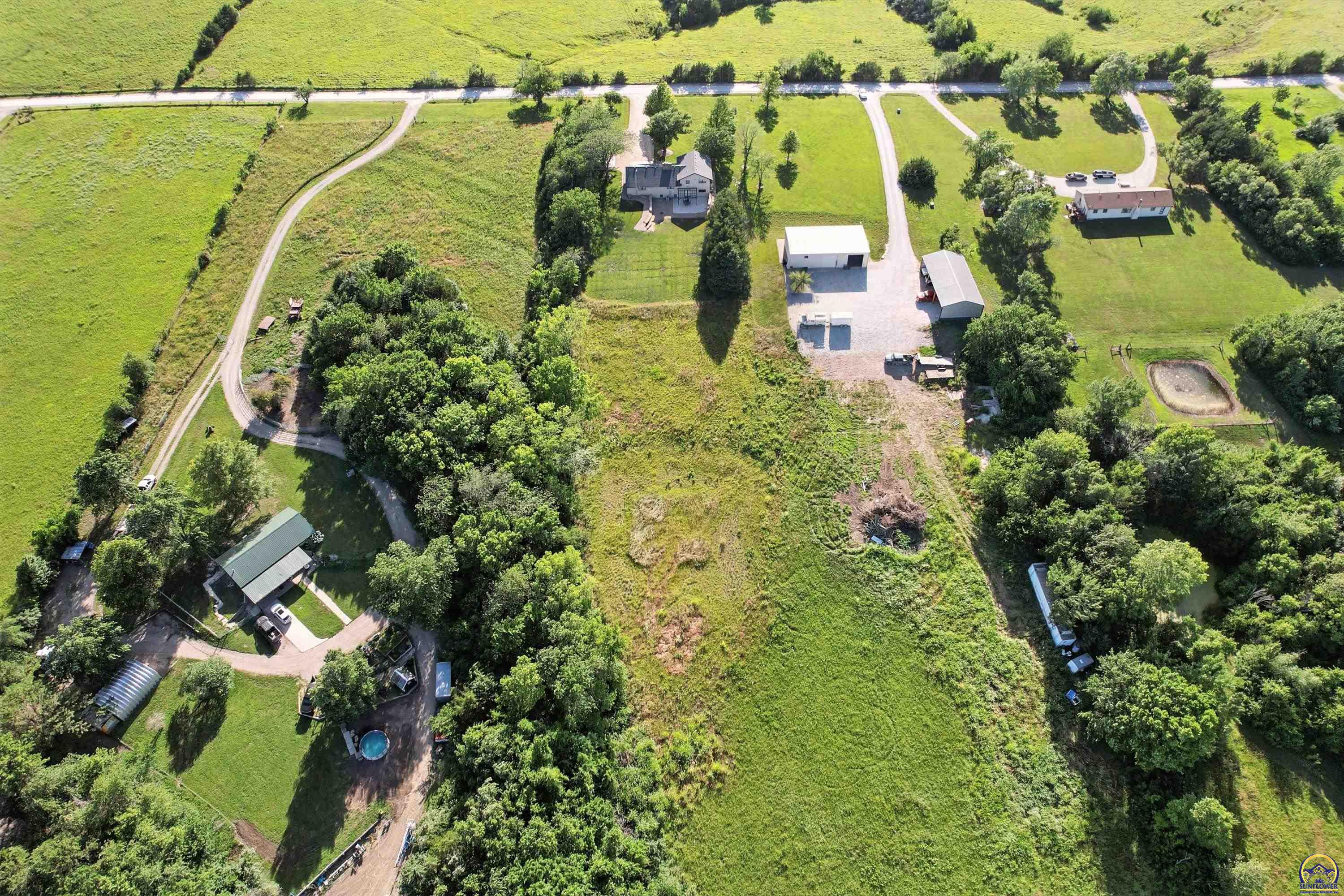 Auburn, Kansas 66402, United States, 5 Bedrooms Bedrooms, ,3 BathroomsBathrooms,Residential,Pending,156926