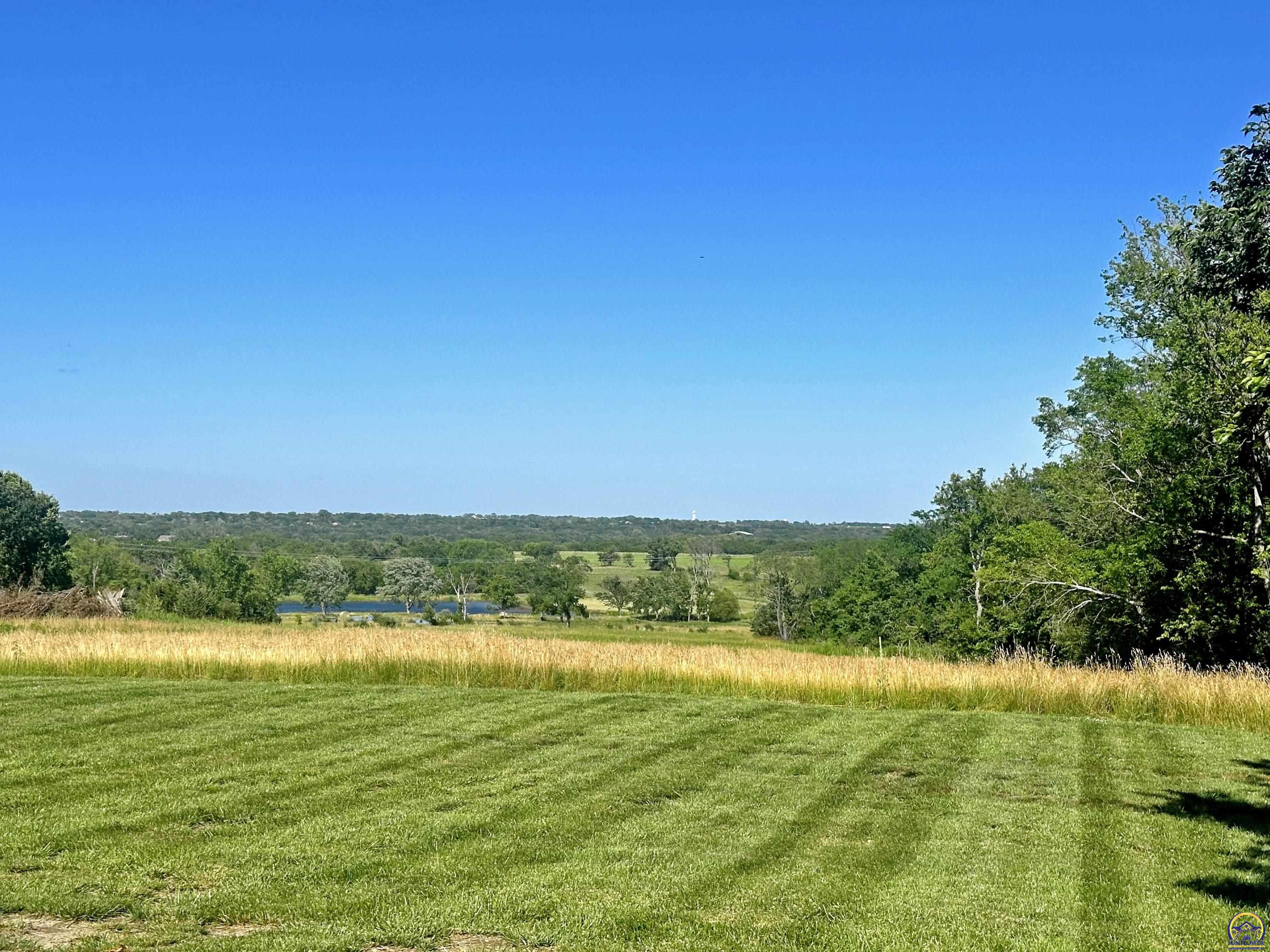 Auburn, Kansas 66402, United States, 5 Bedrooms Bedrooms, ,3 BathroomsBathrooms,Residential,Pending,156926