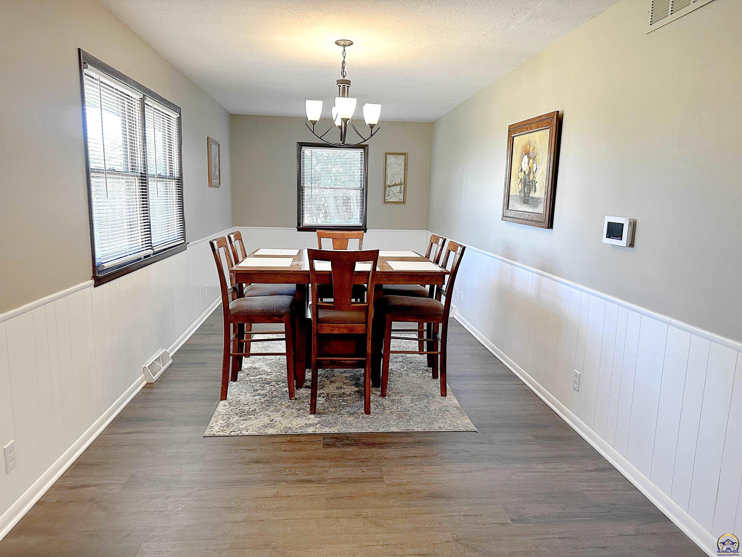 Auburn, Kansas 66402, United States, 5 Bedrooms Bedrooms, ,3 BathroomsBathrooms,Residential,Pending,156926