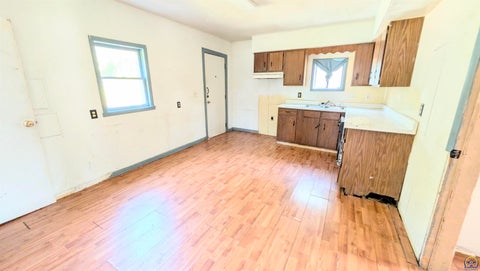 Tiny photo for 618 E 2nd Ave, Emporia, KS 66801 (MLS # 246332)