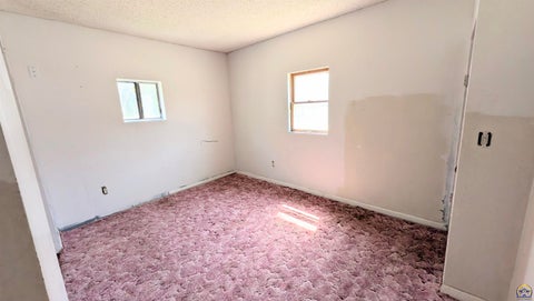 Tiny photo for 618 E 2nd Ave, Emporia, KS 66801 (MLS # 246332)