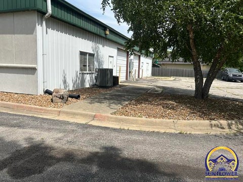 Tiny photo for 450 N Iowa St #A & B, Lawrence, KS 66049 (MLS # 245381)