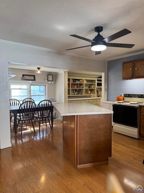 Tiny photo for 307 NE Freeman Ave, Topeka, KS 66616 (MLS # 246916)