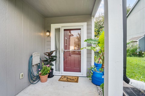 Tiny photo for 2341 Surrey Dr, Lawrence, KS 66046 (MLS # 244969)
