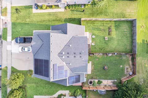 Tiny photo for 2341 Surrey Dr, Lawrence, KS 66046 (MLS # 244969)