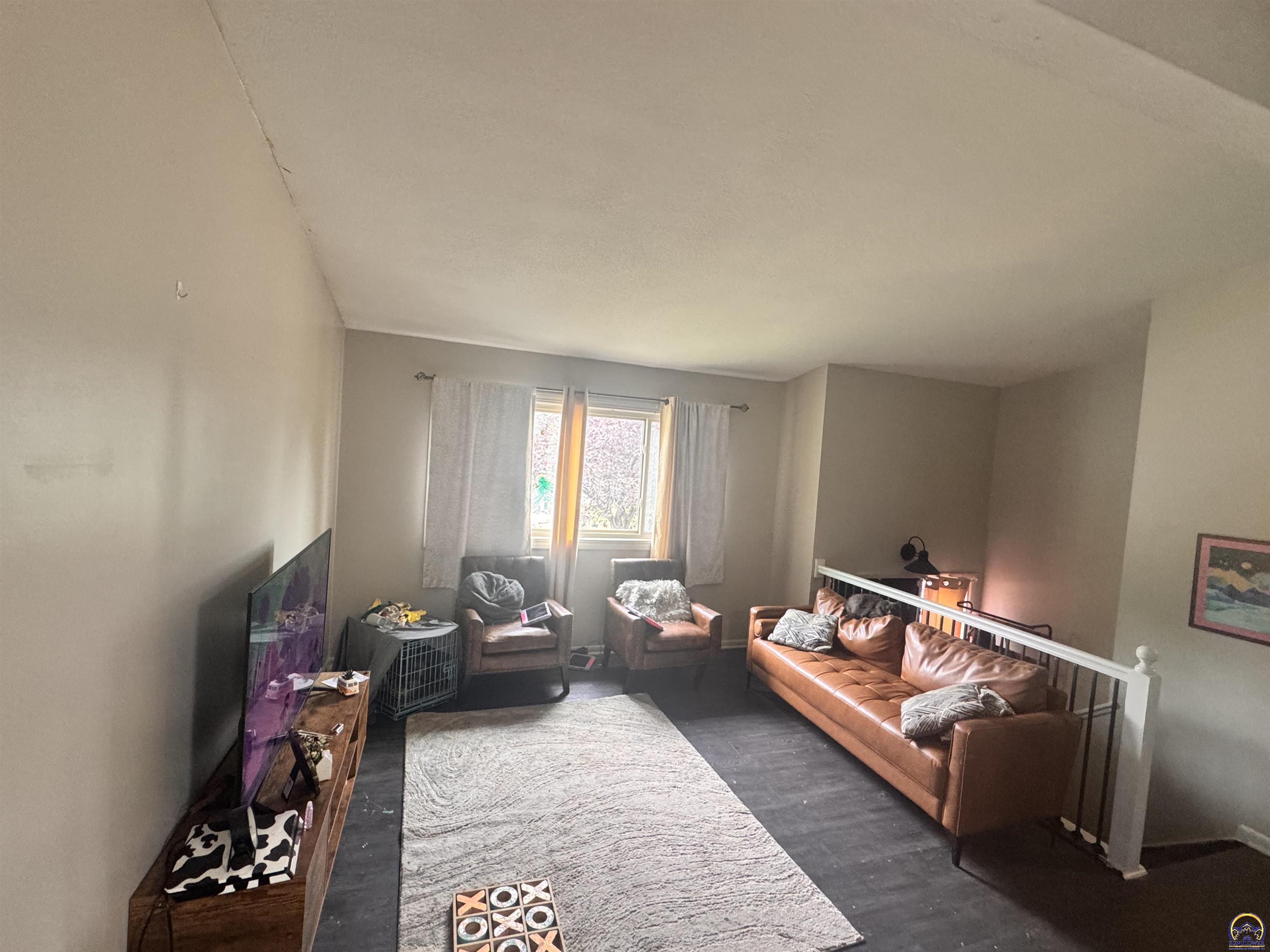 Topeka, Kansas 66604, United States, 3 Bedrooms Bedrooms, ,2 BathroomsBathrooms,Residential,Pending,137372