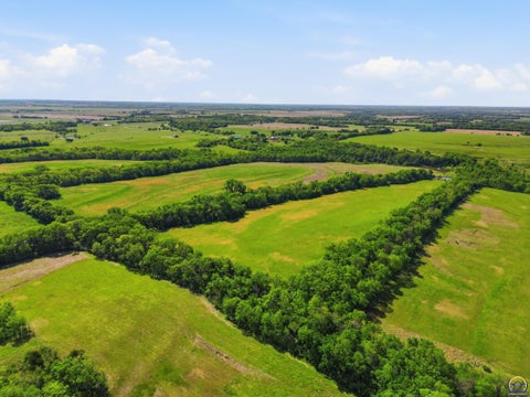 Tiny photo for 5400 W 165th Street, Burlingame, KS 66413 (MLS # 246797)
