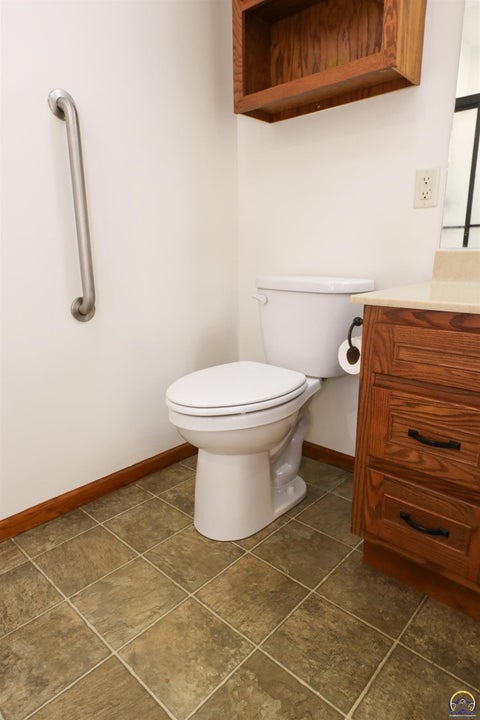 Tiny photo for 2913 Prairie St, Emporia, KS 66801 (MLS # 246448)