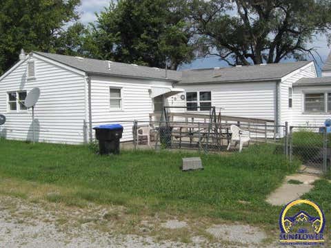 Tiny photo for 1028 SE 53rd St, Topeka, KS 66609 (MLS # 246236)