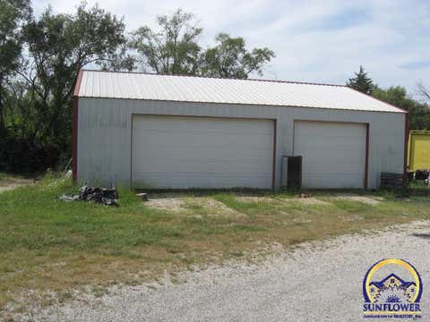 Tiny photo for 1028 SE 53rd St, Topeka, KS 66609 (MLS # 246236)