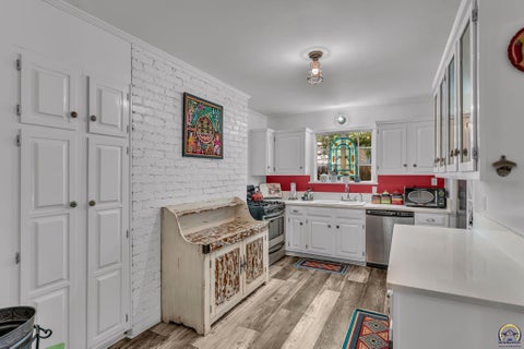 Tiny photo for 1321 SW Pembroke Ln, Topeka, KS 66604 (MLS # 245669)
