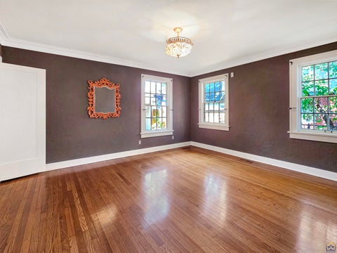 Tiny photo for 1321 SW Pembroke Ln, Topeka, KS 66604 (MLS # 245669)