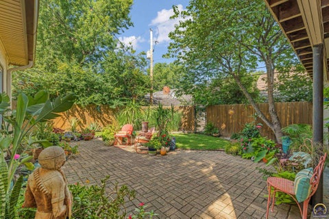 Tiny photo for 1321 SW Pembroke Ln, Topeka, KS 66604 (MLS # 245669)