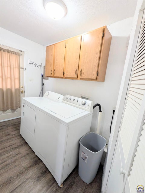 Tiny photo for 1006 Woodland St, Emporia, KS 66801 (MLS # 246502)