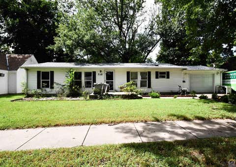 Photo of 735 NE Winfield Ave, Topeka, KS 66616 (MLS # 246150)